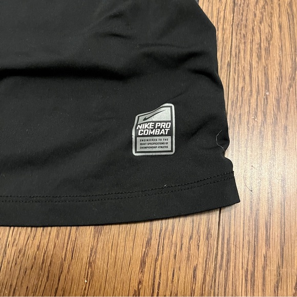 Nike Pro Combat Dry Fit Shirt- Small - Picture 4 of 4